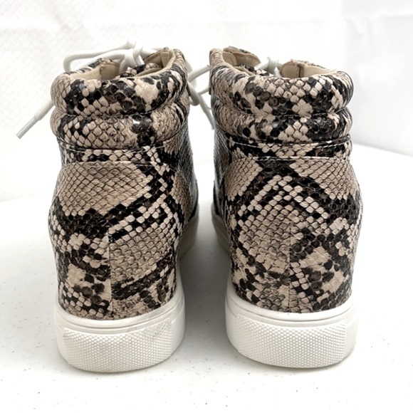Abound Lace up Snake Sneaker Boots - Picture 8 of 10